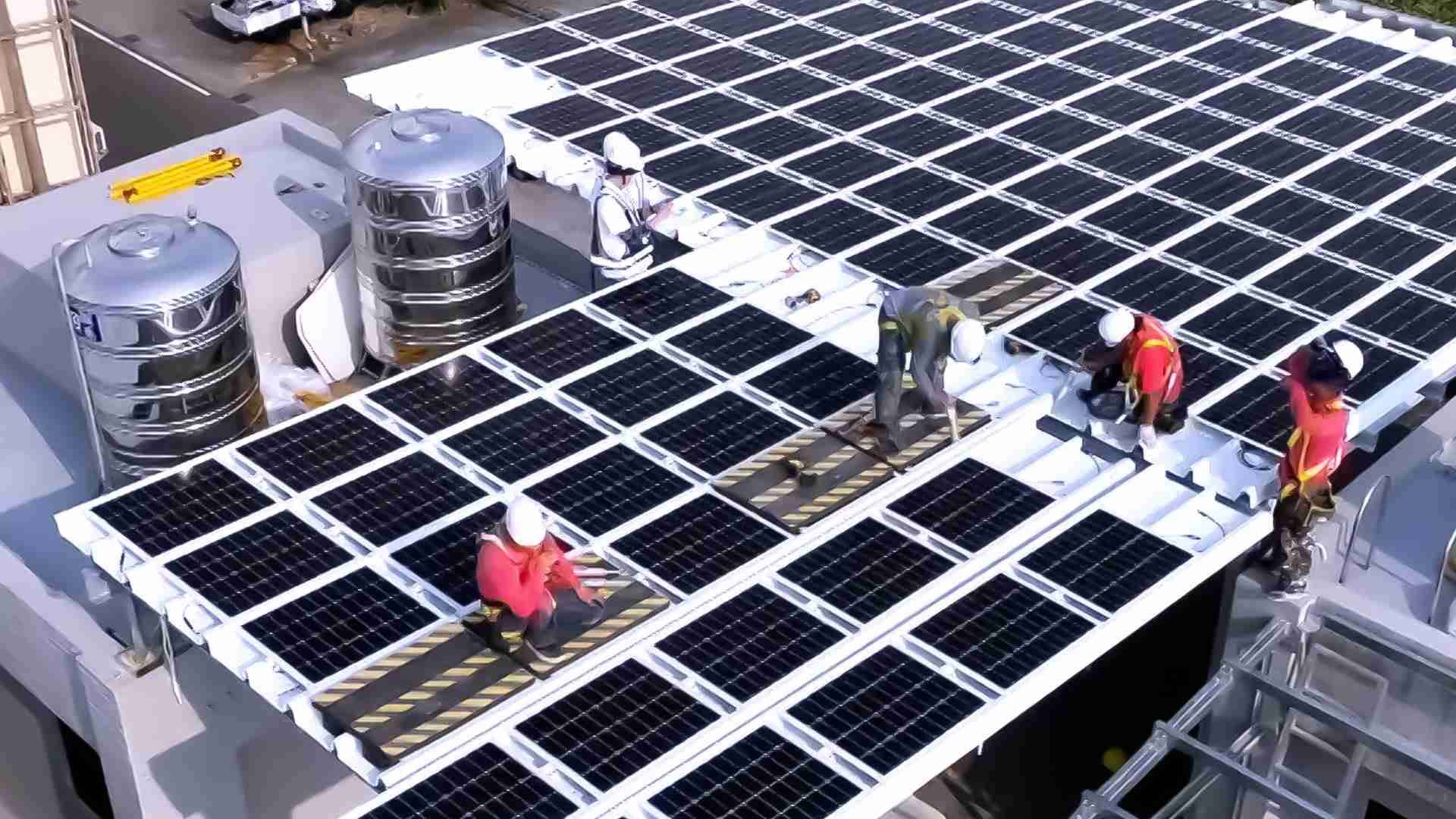 OBPay着力于替代能源之技术研发，，，，如光电浪板的相关制程、、、、设备与产品，，其中所开发之光电整合型浪板，，，减少传统金属支架安装，，，更提升耐候度，，，可广泛运用于多元场域，，，，并辅助建筑达到净零碳排目标